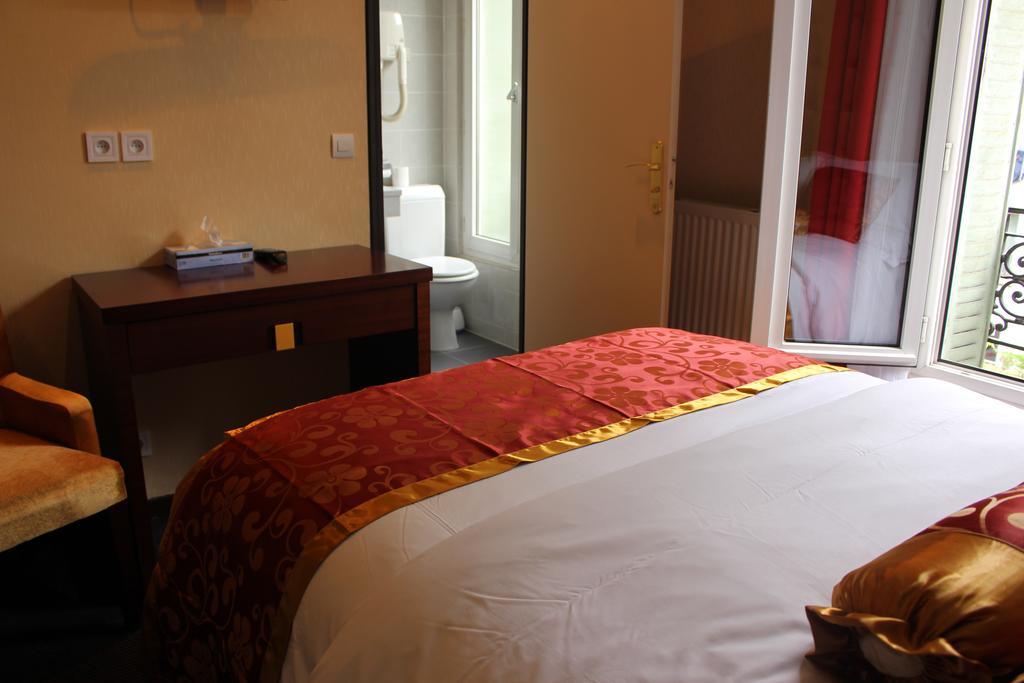 Hotel Des Buttes Chaumont Párizs Szoba fotó